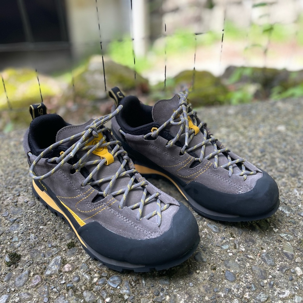 La Sportiva Boulder X Approach Shoe, US 8.5 EUR 39.5, Gray/Yellow Worn twice